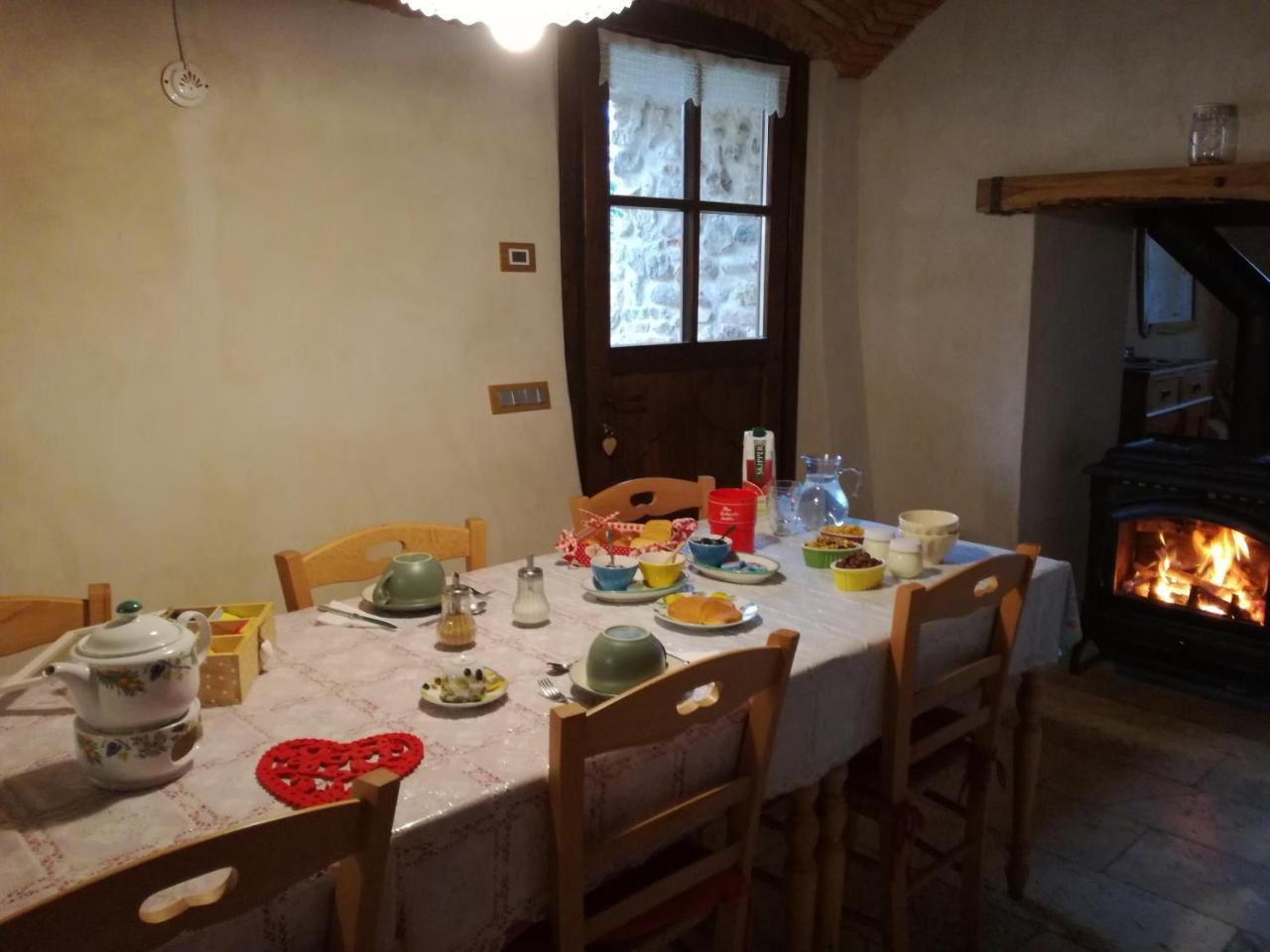 Agriturismo Il Posto Delle Fragole Сан-Джованни-Бьянко Экстерьер фото